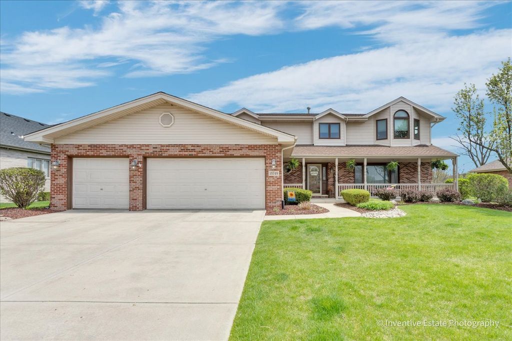 18749 Jacob Drive, Mokena, IL 60448