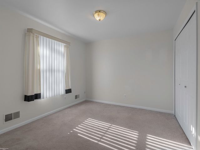 55074 Westchester Drive, Shelby Twp, MI 48316