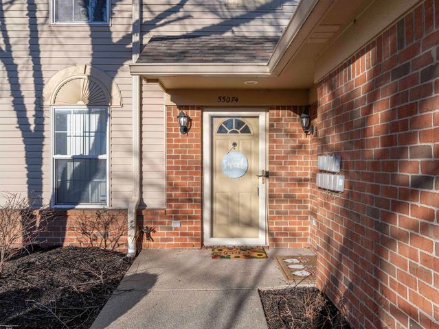 55074 Westchester Drive, Shelby Twp, MI 48316