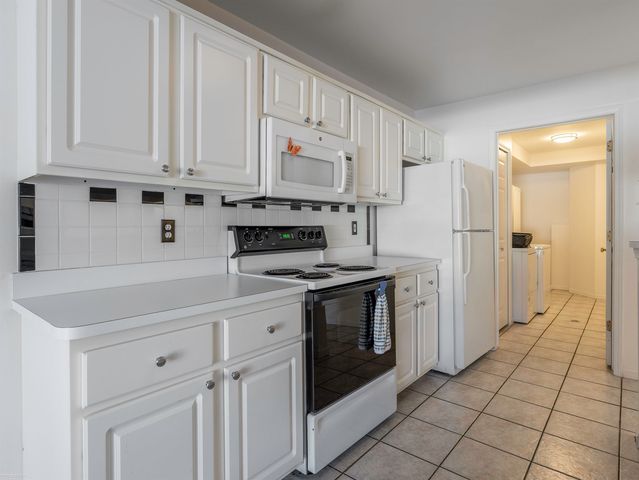 55074 Westchester Drive, Shelby Twp, MI 48316