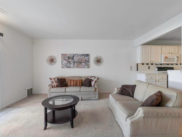 55074 Westchester Drive, Shelby Twp, MI 48316