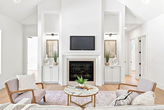 9923 SAXET DR, Boerne, TX 78006