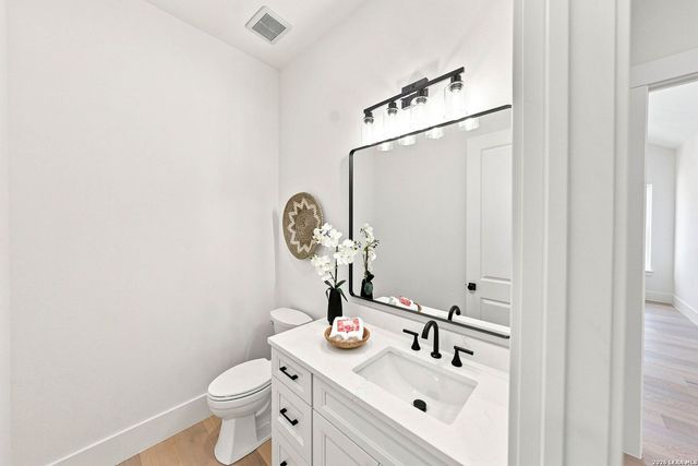 9923 SAXET DR, Boerne, TX 78006