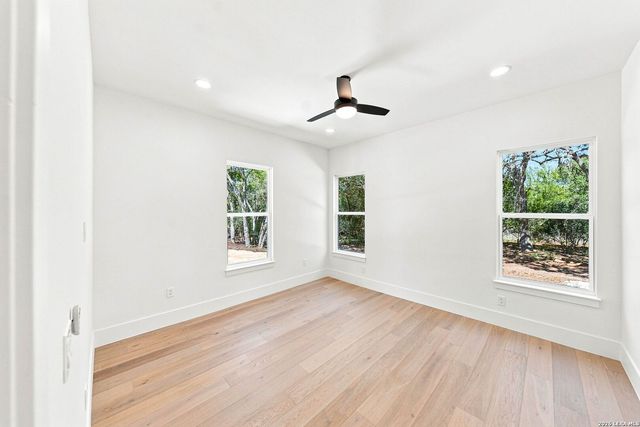 9923 SAXET DR, Boerne, TX 78006