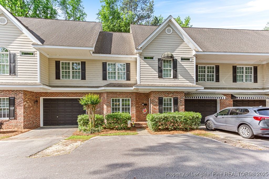 320 Glenburney Drive 104, Fayetteville, NC 28303