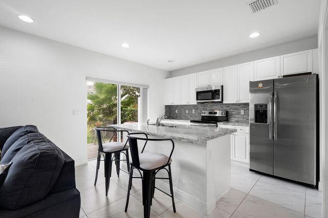 2790 NW Treviso Circle, Port St Lucie, FL 34986