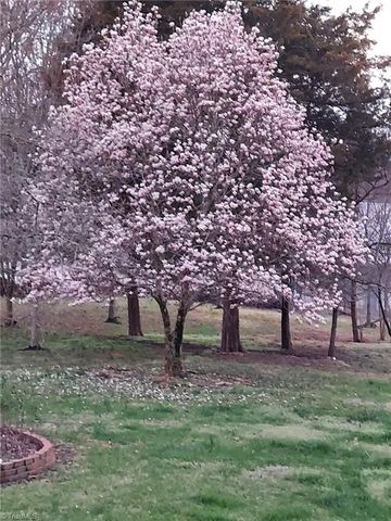 637 Stokesburg Road, Walnut Cove, NC 27052