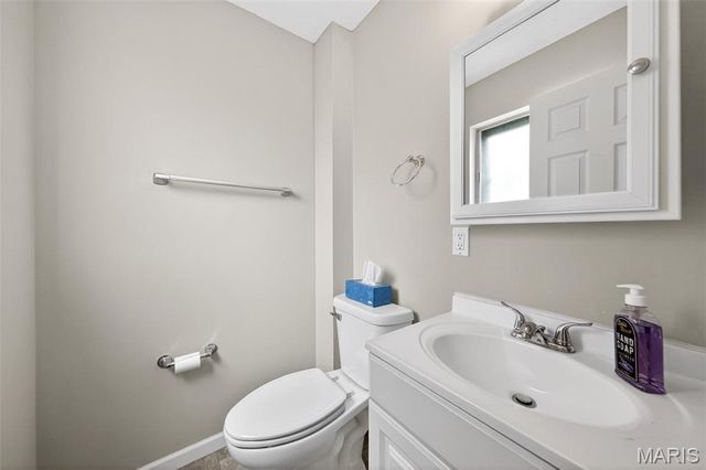 3051 Charmbrook Lane, Maryland Heights, MO 63043