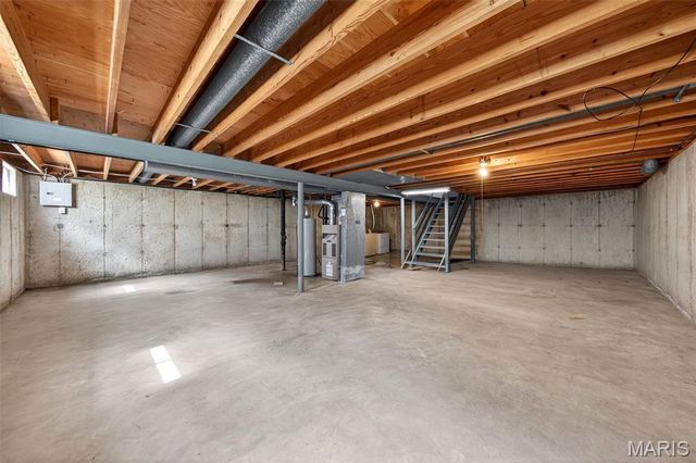 3051 Charmbrook Lane, Maryland Heights, MO 63043