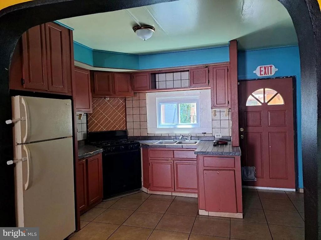 3423 KIP ST, Philadelphia, PA 19134
