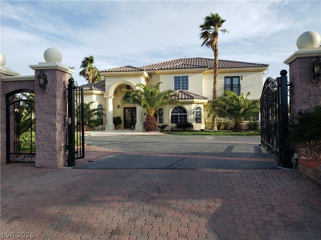 7261 Obannon Drive, Las Vegas, NV 89117