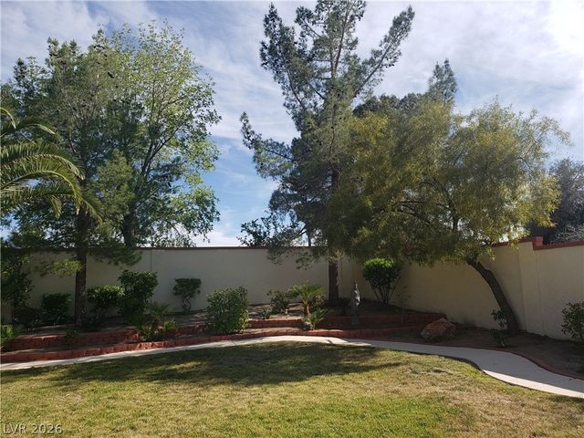 7261 Obannon Drive, Las Vegas, NV 89117