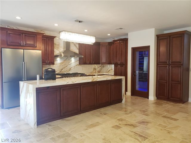 7261 Obannon Drive, Las Vegas, NV 89117