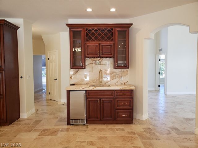 7261 Obannon Drive, Las Vegas, NV 89117