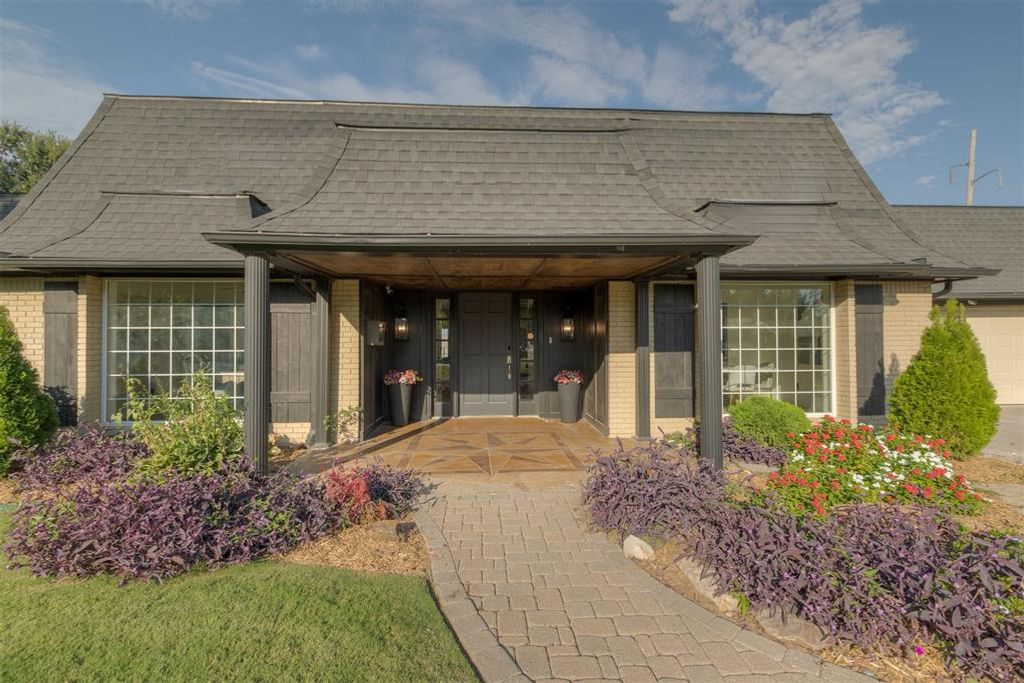 8625 Lakehurst Drive, Oklahoma City, OK 73120