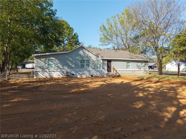 408 E Woodson Avenue, Fort Smith, AR 72916