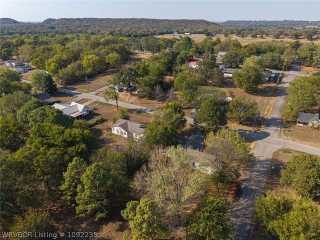 408 E Woodson Avenue, Fort Smith, AR 72916