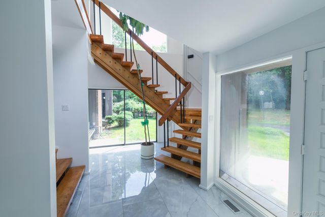 12 Lost Meadow Lane, Belle Terre, NY 11777