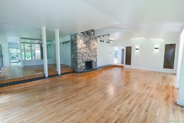 12 Lost Meadow Lane, Belle Terre, NY 11777