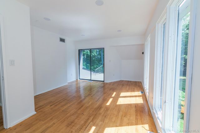 12 Lost Meadow Lane, Belle Terre, NY 11777