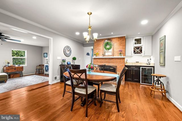 6 SANDSPRING CT, Cockeysville, MD 21030