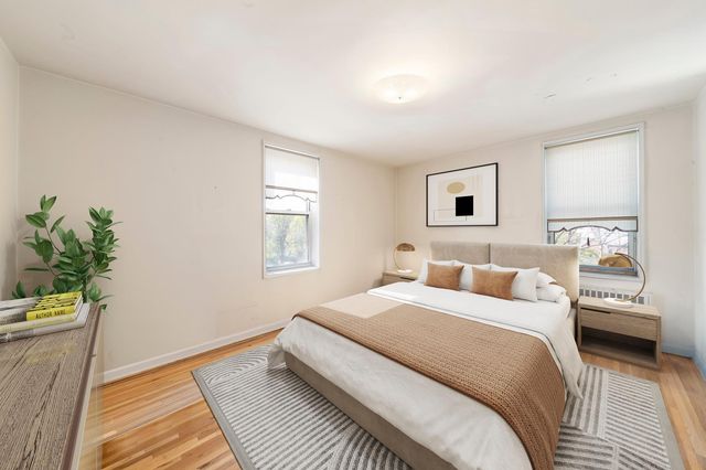 221 McDonald Ave Apt 4N, New York City, NY 11218