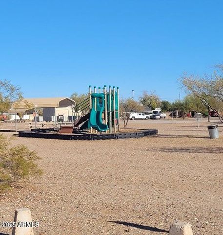 270 Debs Circle, Morristown, AZ 85342