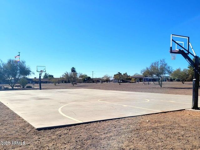 270 Debs Circle, Morristown, AZ 85342