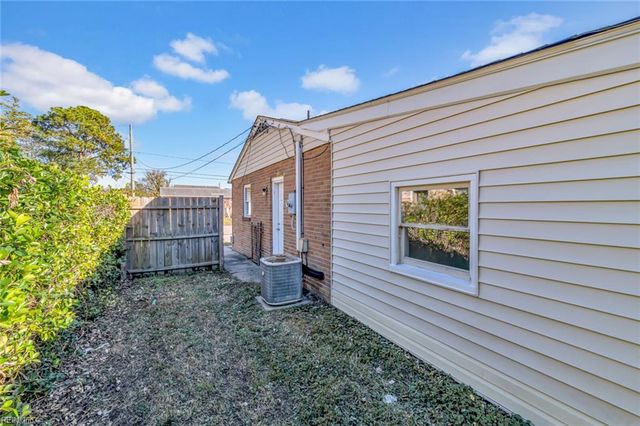 635 Kings View CT, Hampton, VA 23669