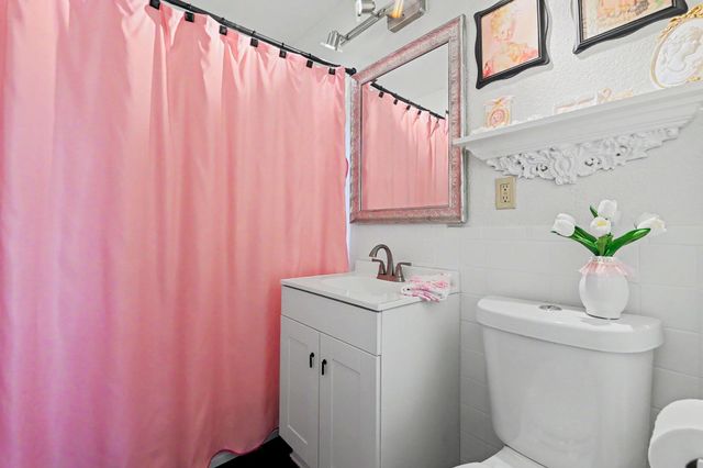 427 Ivah, Haysville, KS 67060