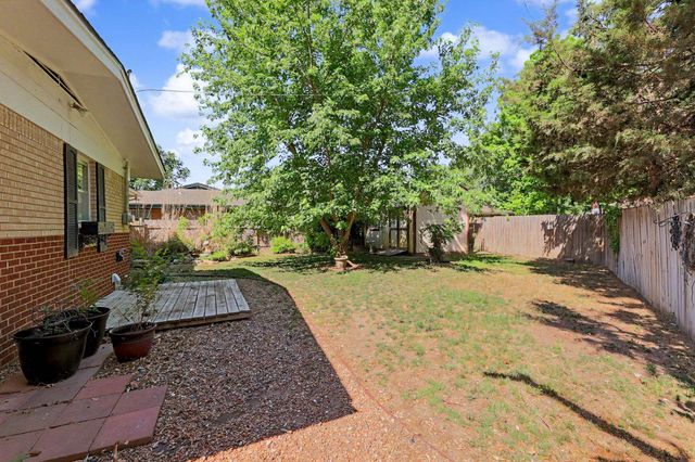 427 Ivah, Haysville, KS 67060