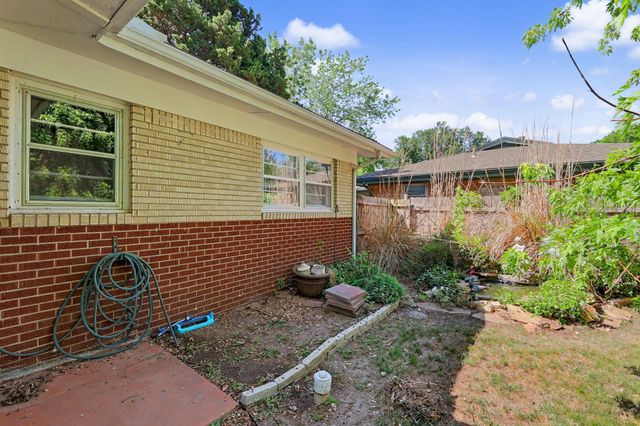 427 Ivah, Haysville, KS 67060