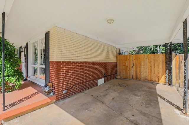 427 Ivah, Haysville, KS 67060