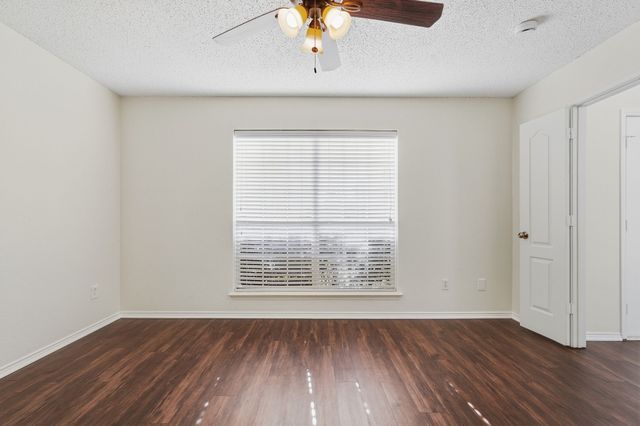 736 Trees Drive, Cedar Hill, TX 75104