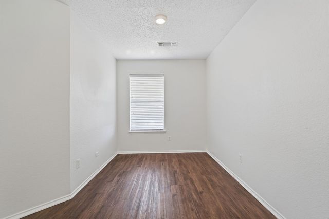 736 Trees Drive, Cedar Hill, TX 75104