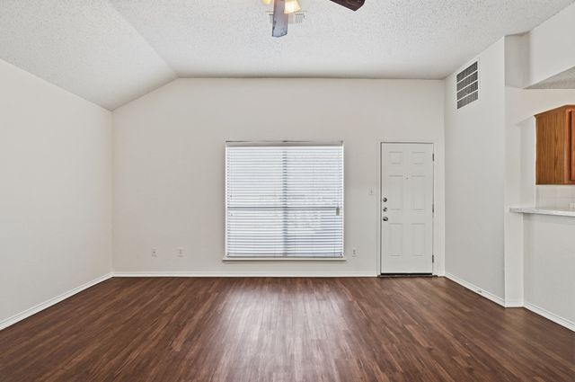 736 Trees Drive, Cedar Hill, TX 75104