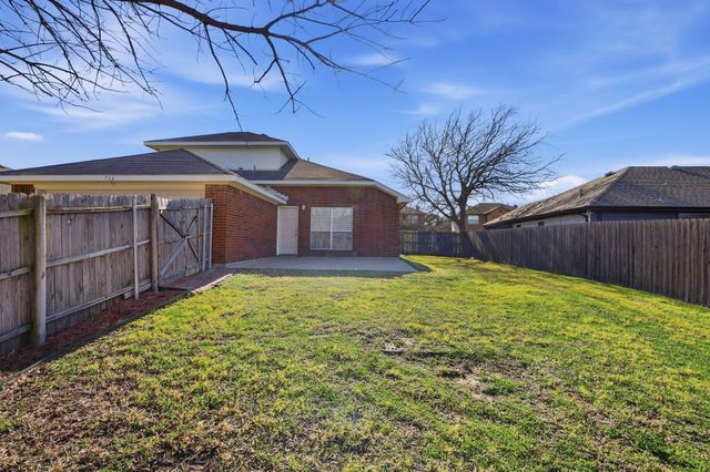 736 Trees Drive, Cedar Hill, TX 75104