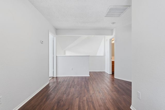 736 Trees Drive, Cedar Hill, TX 75104