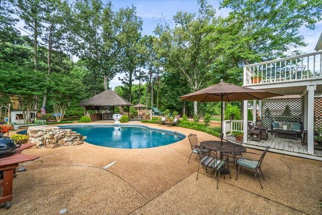 8359 DRURY LN, Germantown, TN 38139