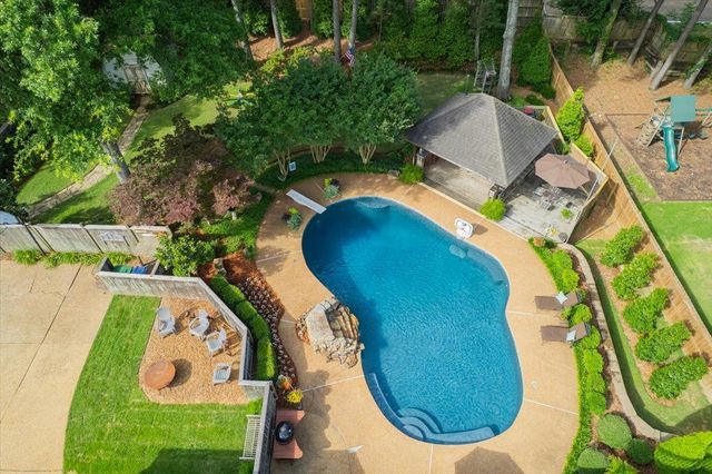 8359 DRURY LN, Germantown, TN 38139