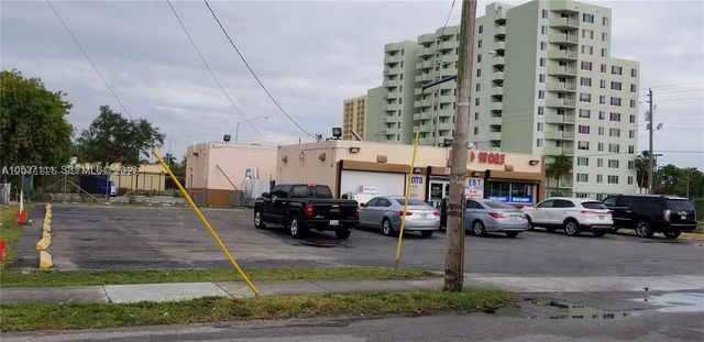 2387 NW 54th St, Miami, FL 33142