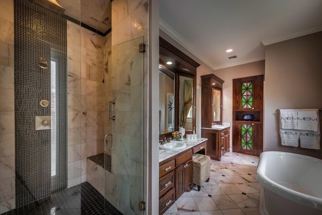 112 Menard Place, Thibodaux, LA 70301