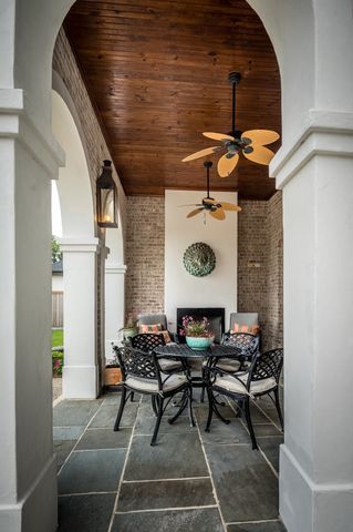 112 Menard Place, Thibodaux, LA 70301