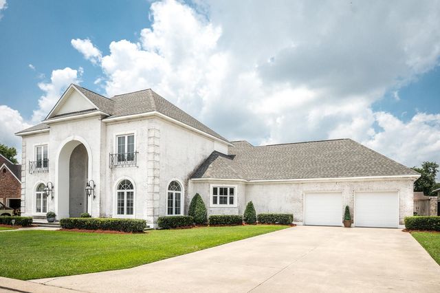 112 Menard Place, Thibodaux, LA 70301