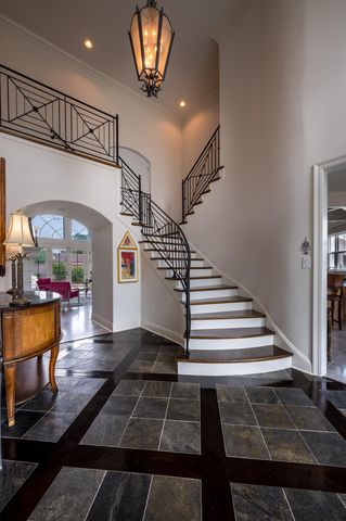 112 Menard Place, Thibodaux, LA 70301