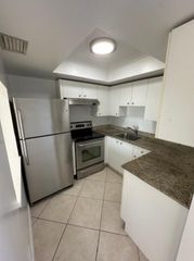 8 SE 19th Avenue 14, Pompano Beach, FL 33060