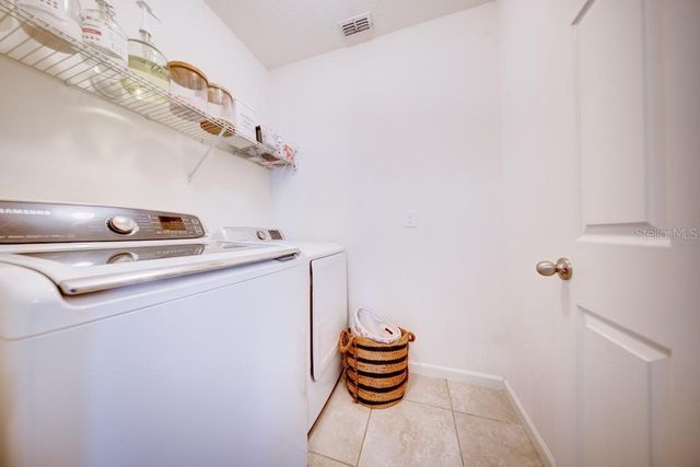 6151 NORTHWEST REGENT STREET, Port St Lucie, FL 34983