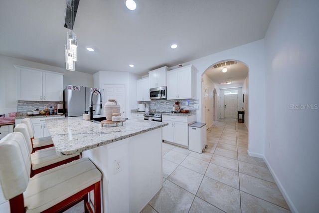 6151 NORTHWEST REGENT STREET, Port St Lucie, FL 34983