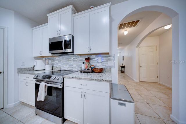 6151 NORTHWEST REGENT STREET, Port St Lucie, FL 34983