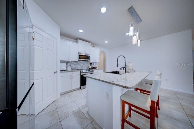 6151 NORTHWEST REGENT STREET, Port St Lucie, FL 34983